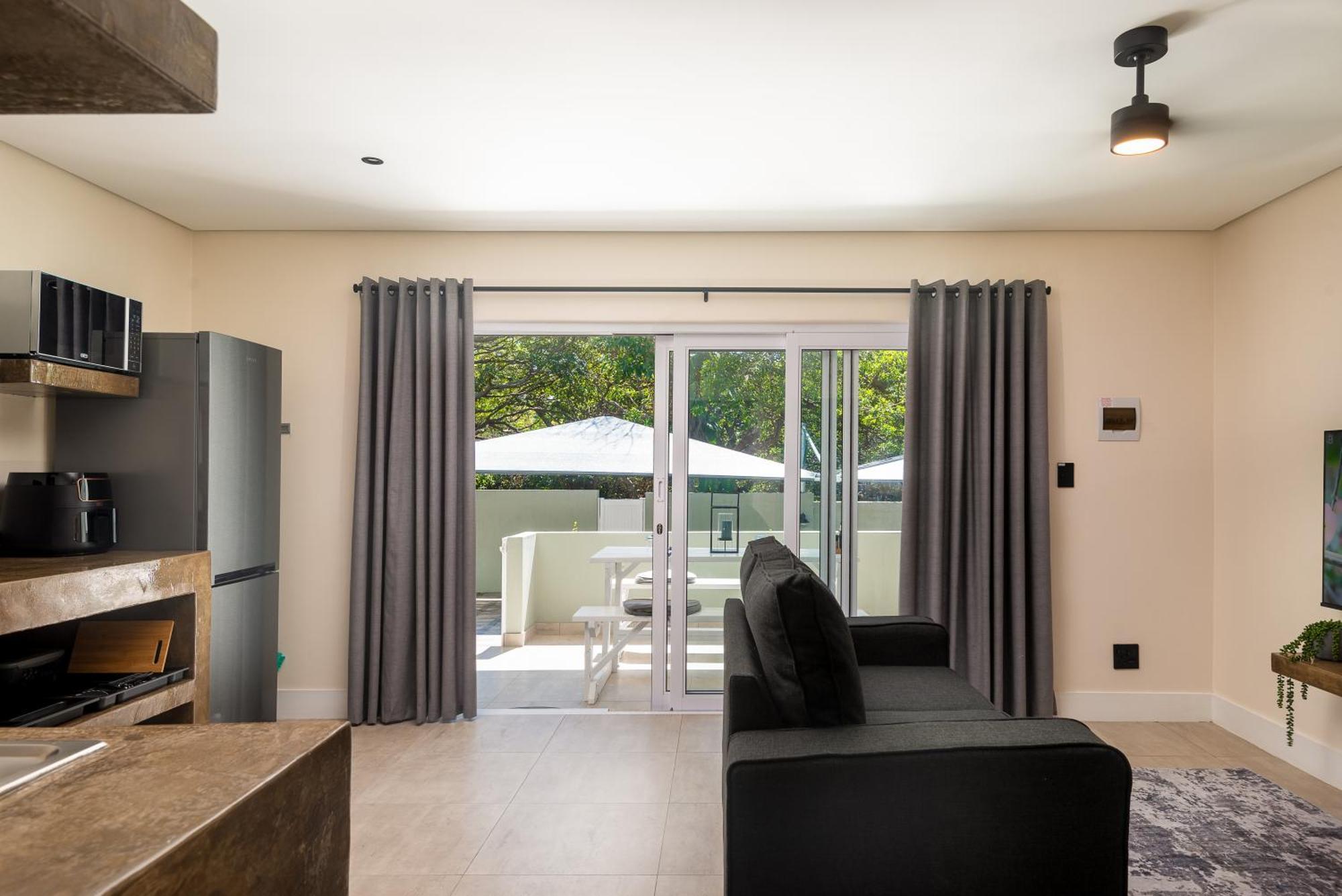 Beach Wood Boutique Hotel & Resort Баллито Экстерьер фото