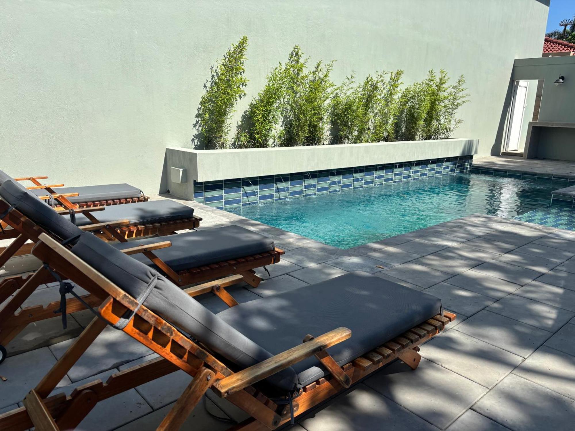 Beach Wood Boutique Hotel & Resort Баллито Экстерьер фото